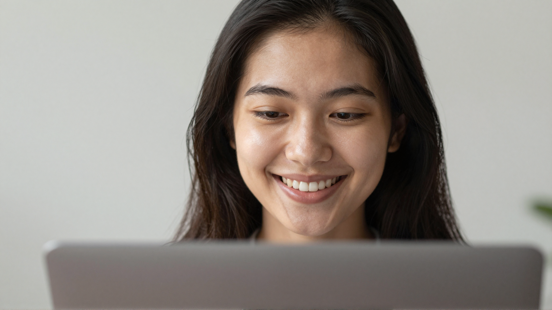 How to Make Skin Look Good on Webcam (Free + GlowCam)
